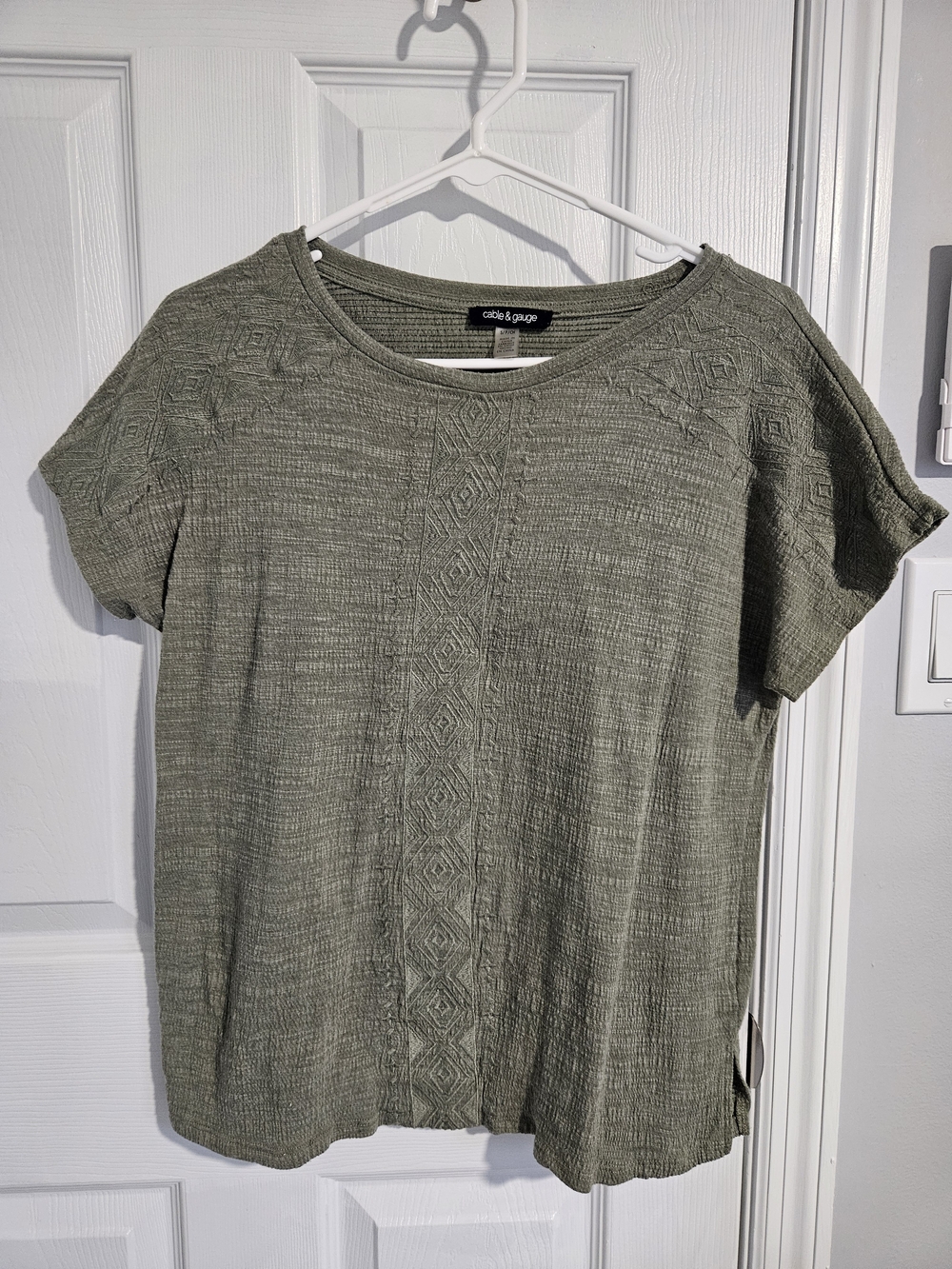 Cable & Gauge Olive Green Short-Sleeve Textured Knit Tee